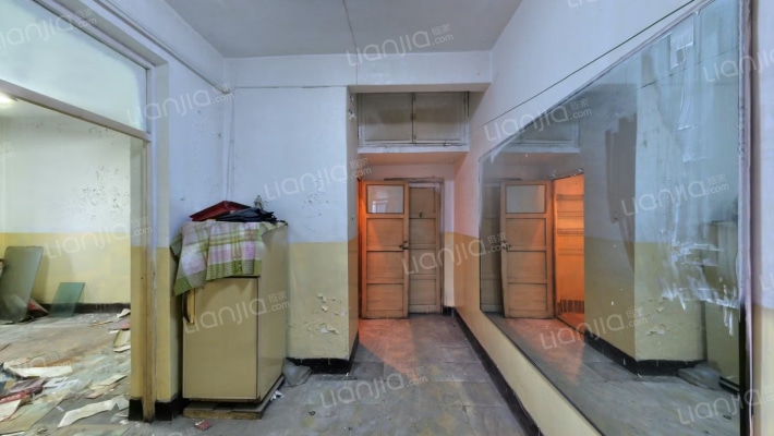 中心医院宿舍二手房实景图