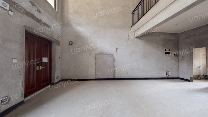 复地君屿墅F区二手房实景图