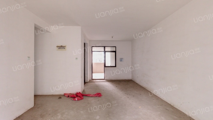 世纪城鸿江苑二手房实景图