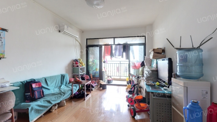 弘信观湖二手房实景图