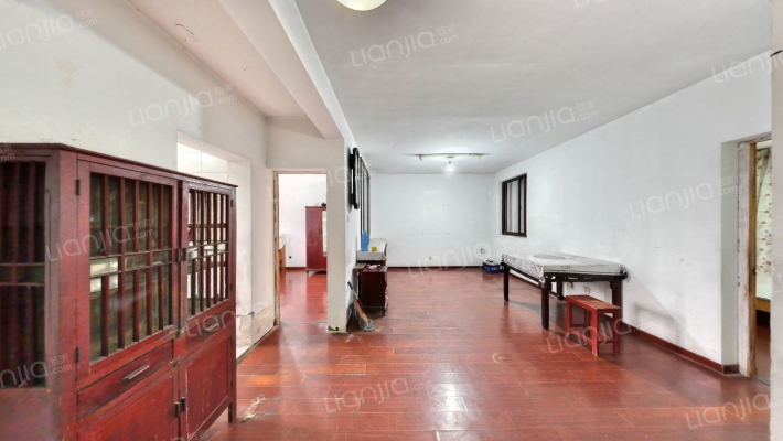 梅荆花苑五期二手房实景图