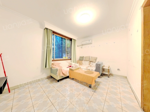 整租·芳草地 1室1厅 东南