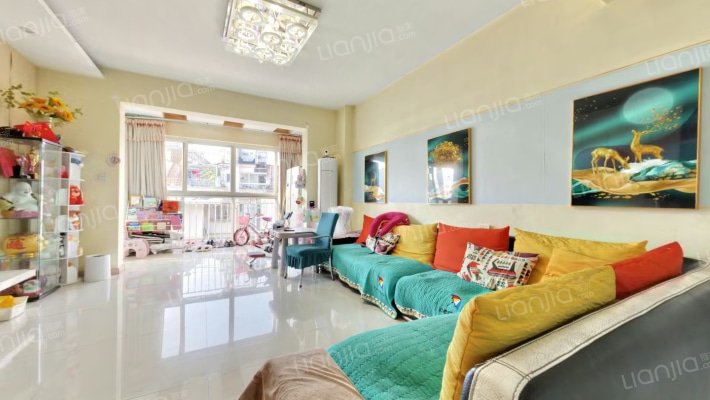 塞纳河畔二手房实景图