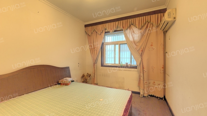 农贸大市场二手房实景图