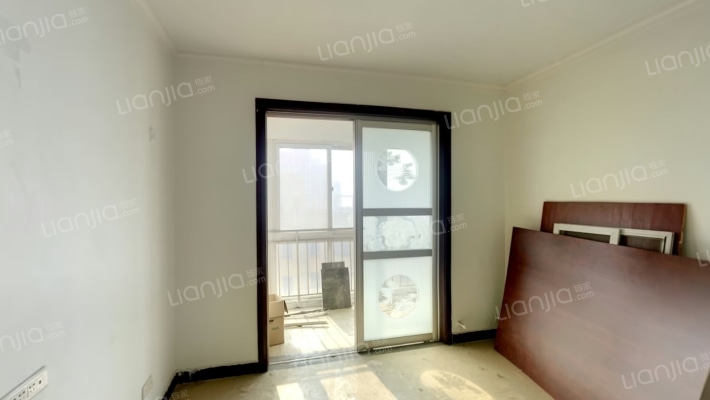 龙腾国际二手房实景图