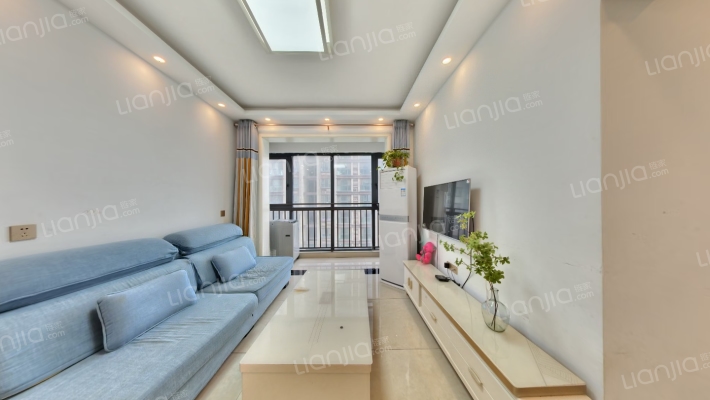 中央美域二手房实景图