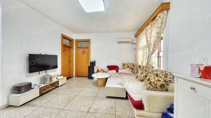 新鸿进花园二手房实景图