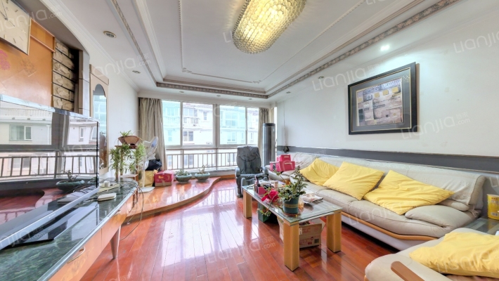 嘉宏公寓二手房实景图