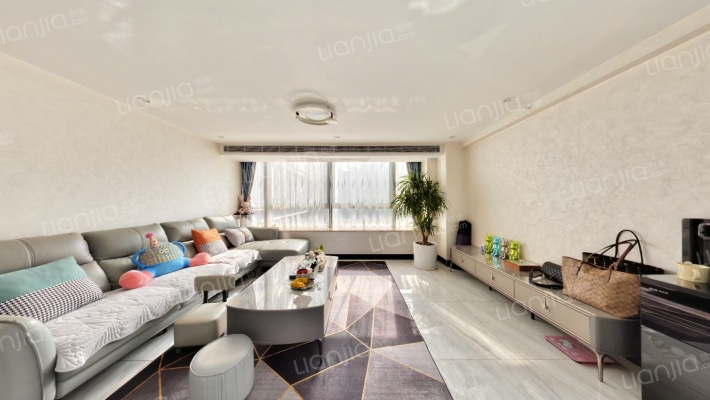 龙光玖龙台三期(公寓)二手房实景图