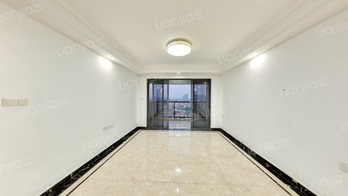 怡翠尊堤荟园二手房实景图