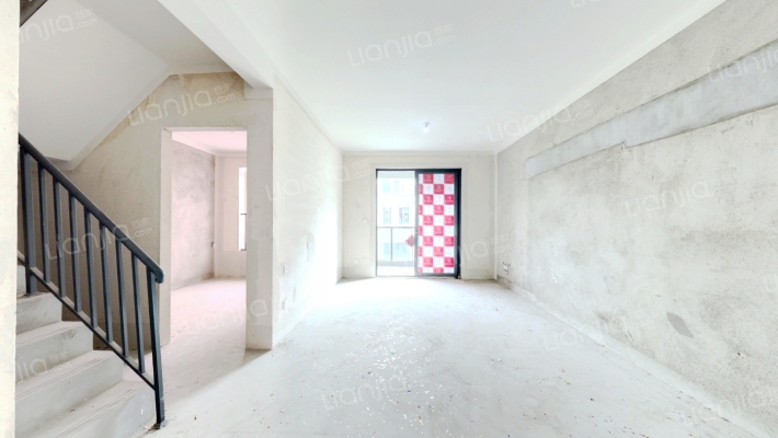 德信交投·隐秀云庐二手房实景图