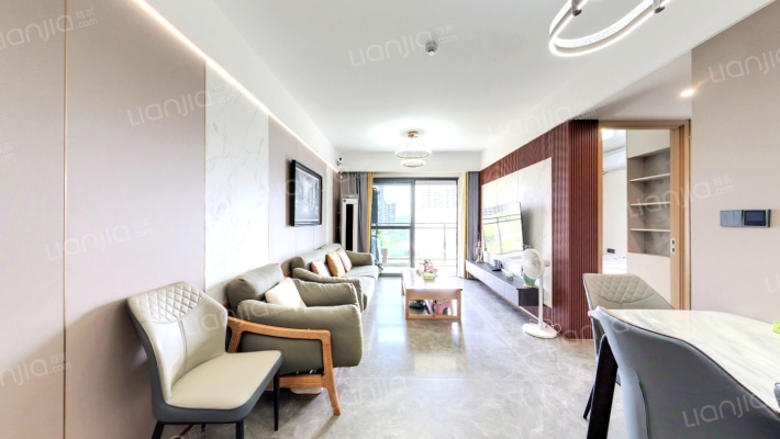 卓越旭辉江屿海二手房实景图