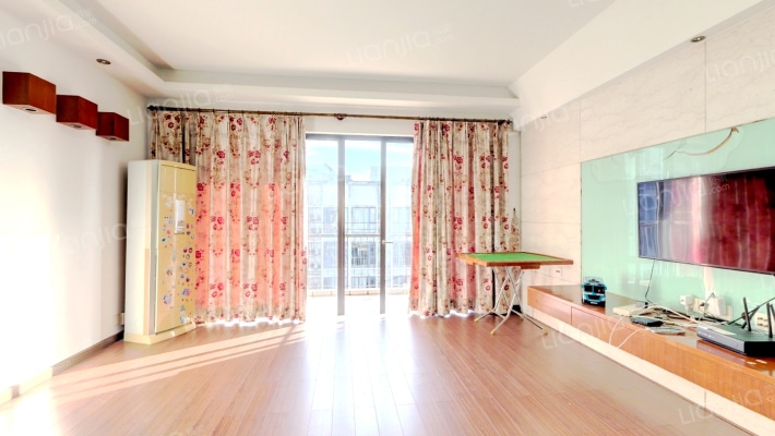 金地格林小城二手房实景图