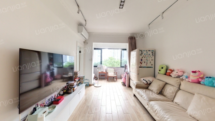 广信鸿景大厦二手房实景图