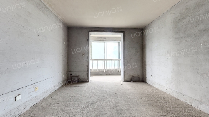 建大洋房二手房实景图