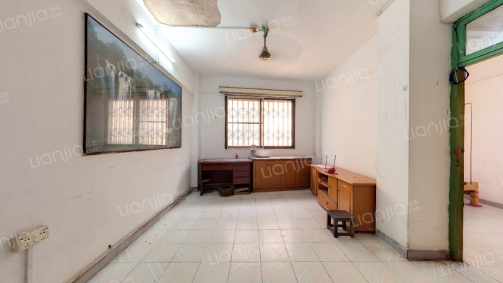 鹤洞路二手房实景图