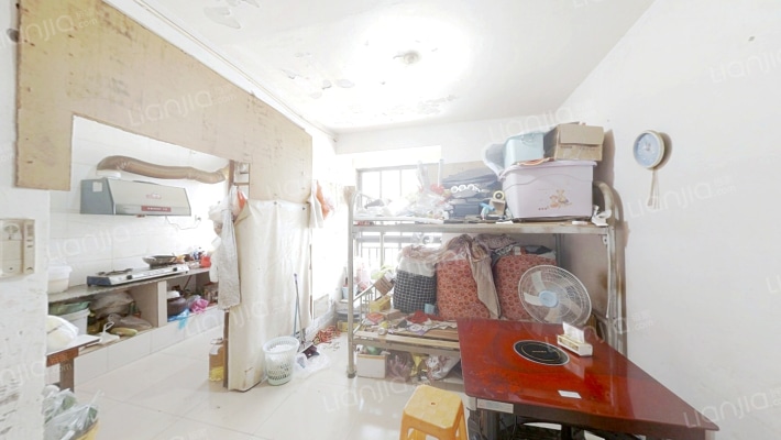 鸿泰苑三区二手房实景图