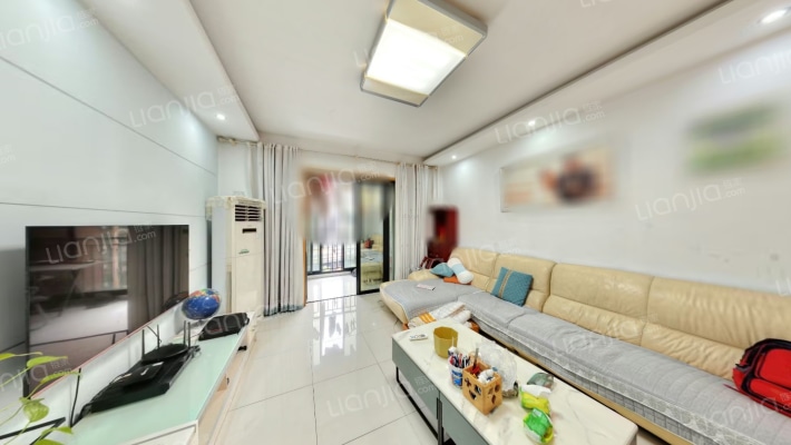 水岸天际二手房实景图