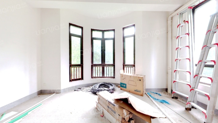 金河名人世家二手房实景图