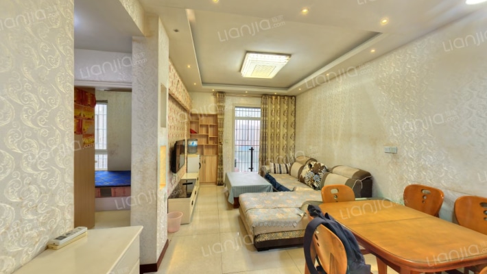 南河丽景D区二手房实景图