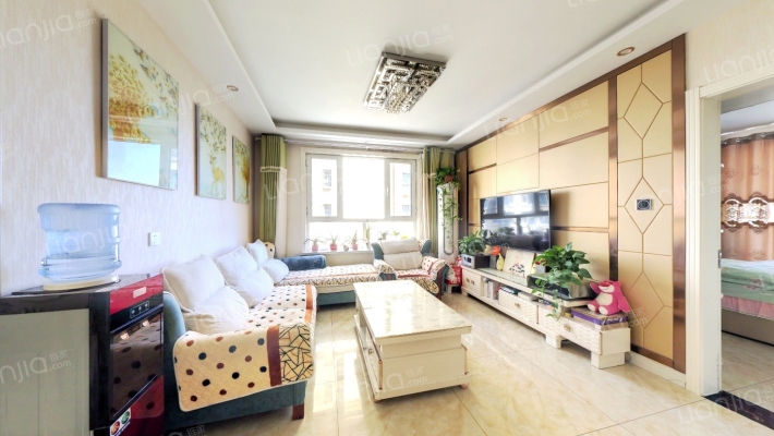 名流美域 3室2厅 南 北-客厅