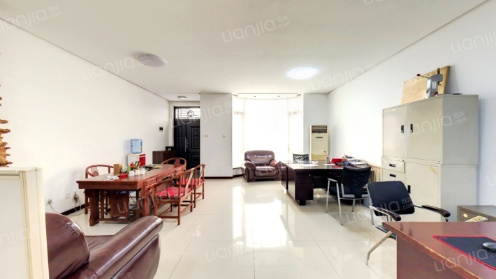 鸿泰花园别墅二手房实景图