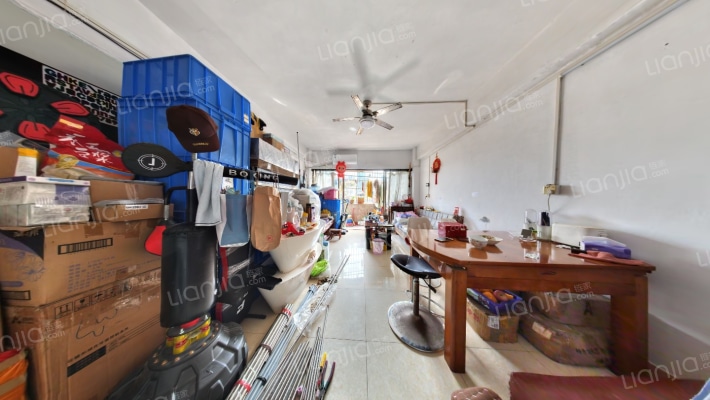 建设大厦二手房实景图