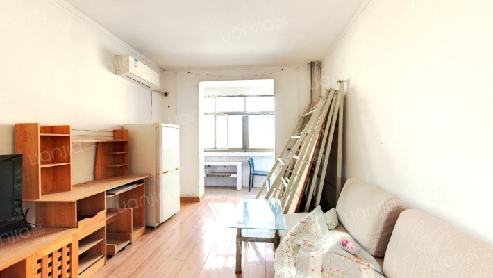 植物园家属院二手房实景图