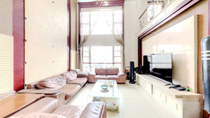 万科魅力之城二期二手房实景图