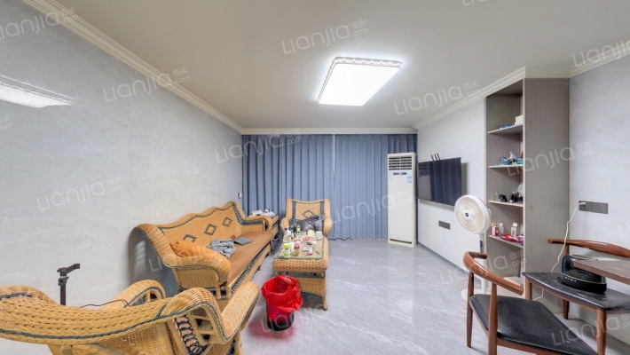 时代广场二手房实景图