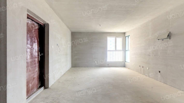 联合小区7号院南北通透大三居，随时看房。-客厅