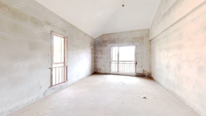 伊托邦麓山郡二手房实景图