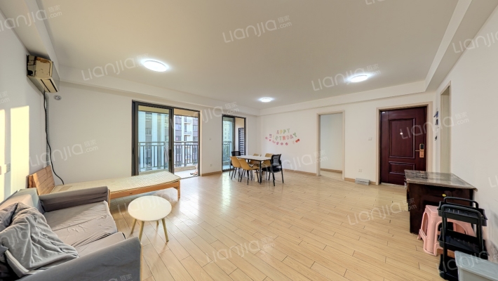 石榴悦兰湾二手房实景图