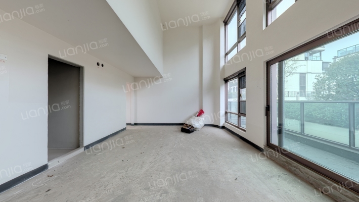 龙湖舜山府三期三组团二手房实景图