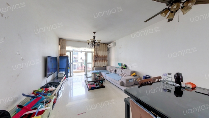 滨海华庭二手房实景图