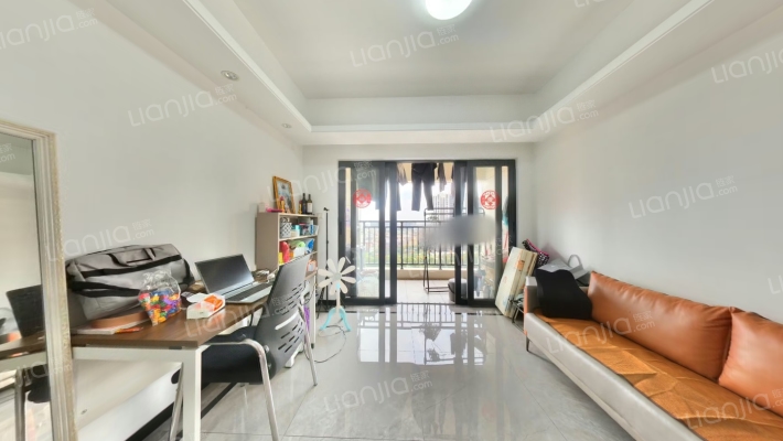 中国铁建领秀公馆二手房实景图