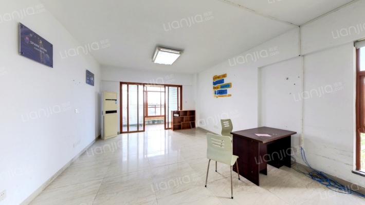 皇冠世纪豪门二手房实景图