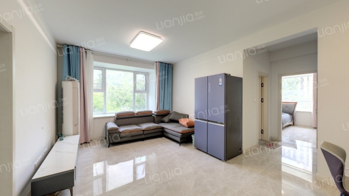 海信波尔多小镇二手房实景图