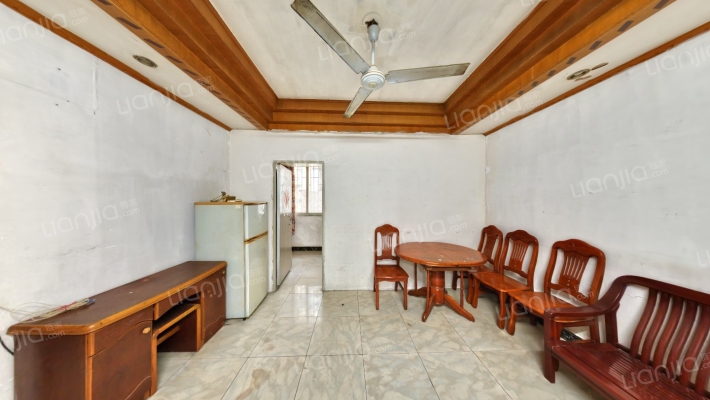 和平南小区二手房实景图