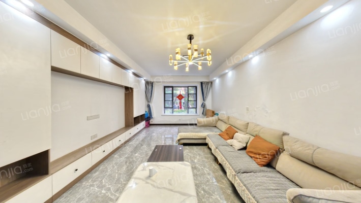 英伦世家二手房实景图