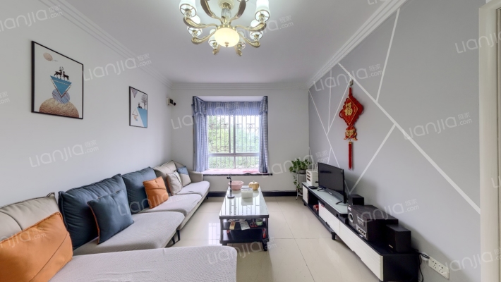 七彩花园南区二手房实景图