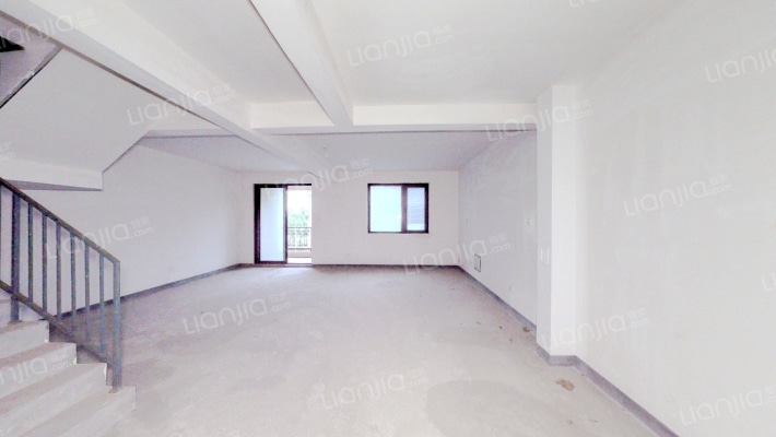 御龙湾花园二区二手房实景图