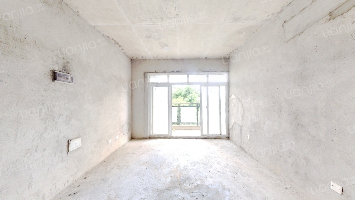 北部湾国际公馆二手房实景图