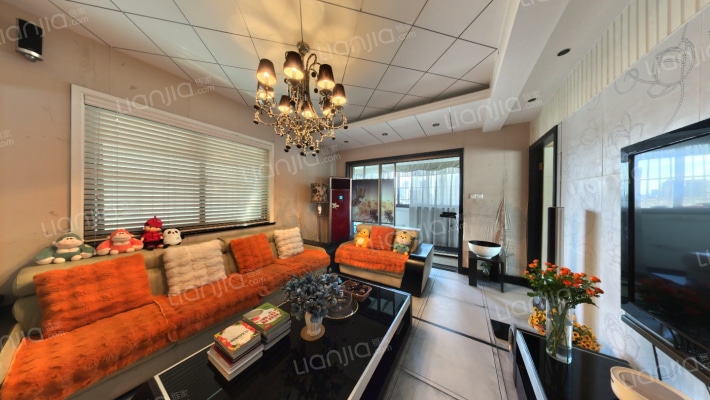 中特大厦A座二手房实景图