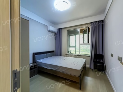 合租·雨润星雨华府南区 4居室 南卧