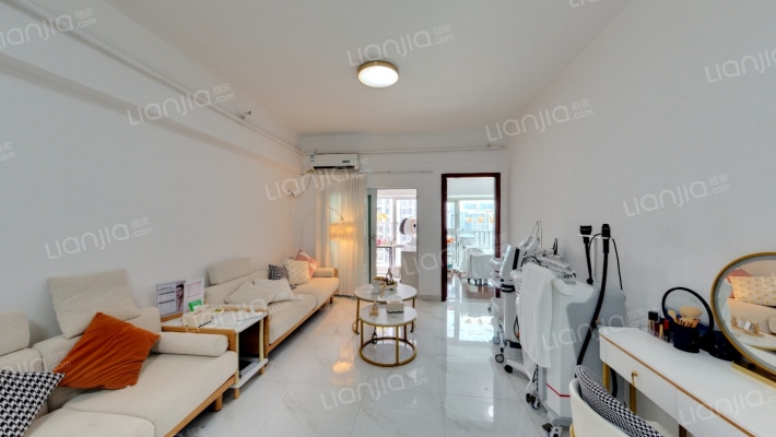 新天CBC二手房实景图