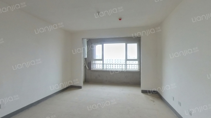 荣科丽苑二手房实景图