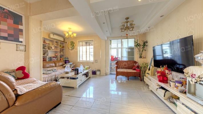 长庆油田建国路生活小区二手房实景图