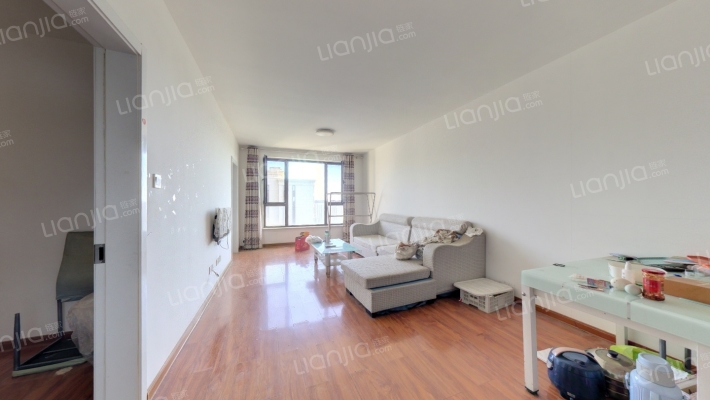 鸿坤南院儿，近高铁站，全南三居室，带装修，诚意出售-客厅