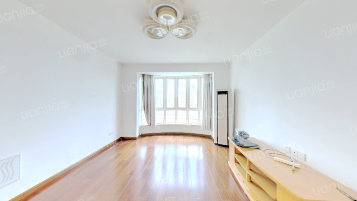 虹口现代公寓二手房实景图